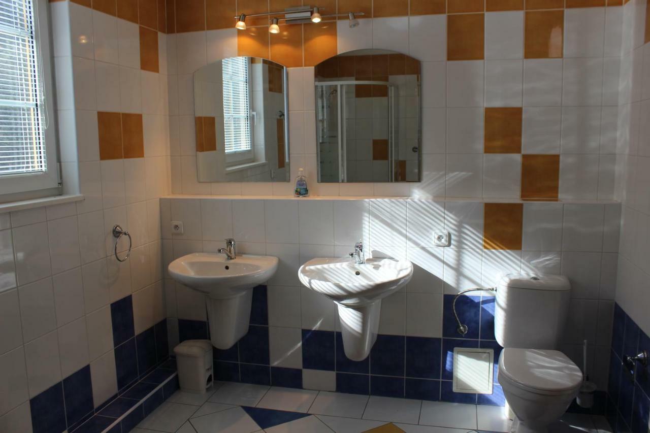 Apartman V Podskali Hluboka nad Vltavou Exterior photo